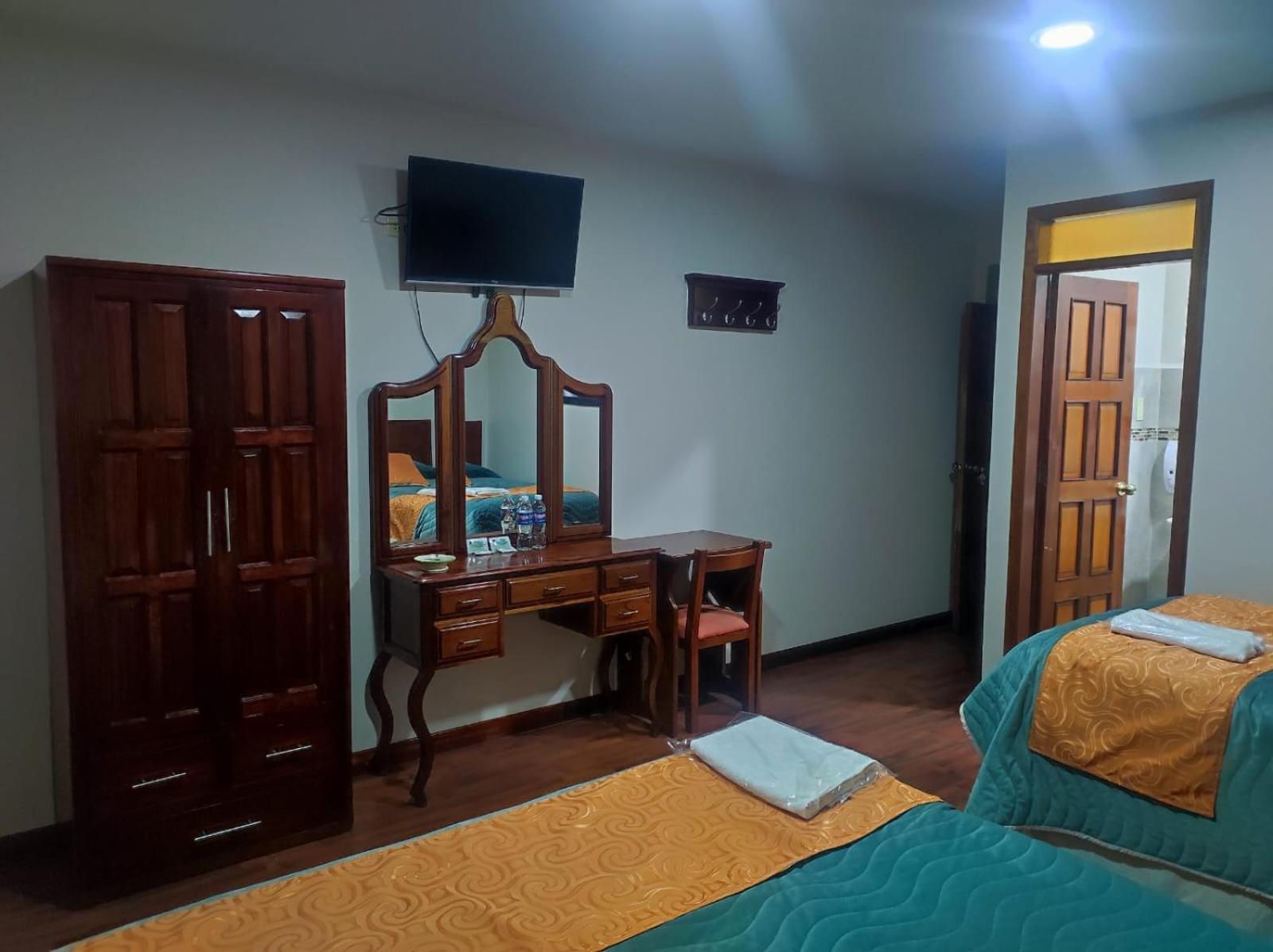 Hotel Villonaco Лоха Екстериор снимка
